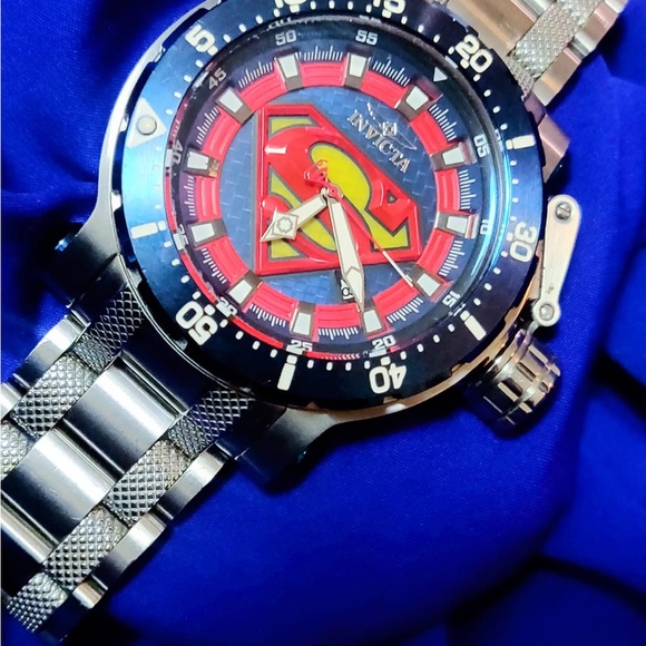 Invicta DC Comics Superman Automatic Men's Watch - Picture 2 of 9